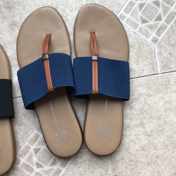 Sandals - Picture 2 of 4